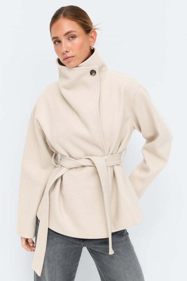 Dame Gina Tricot High Neck Short Jacket - Image 3