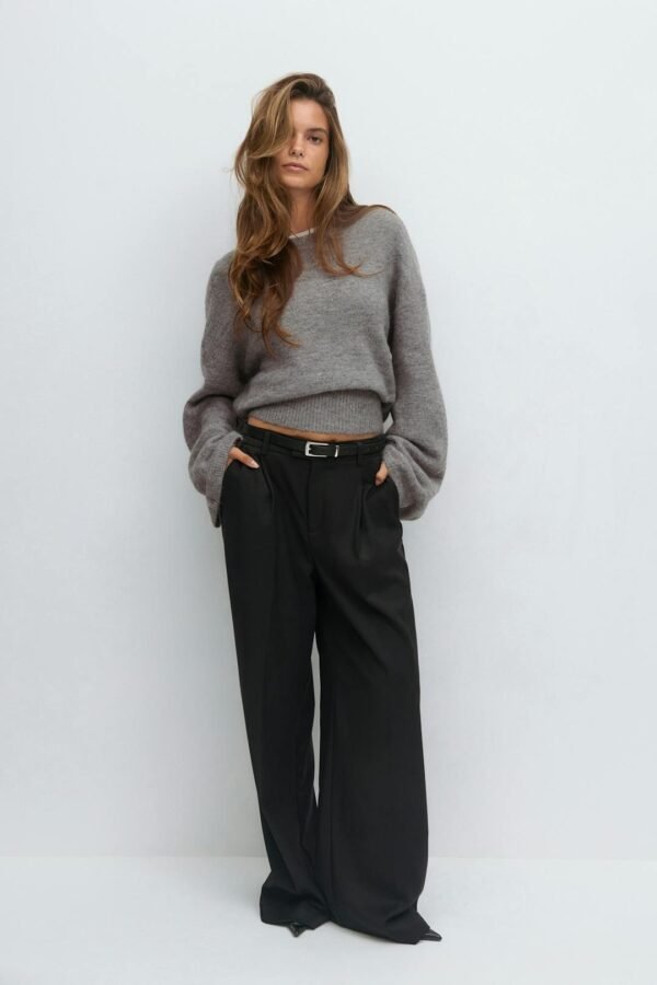 Dame Gina Tricot Wide Sleeve Knitted Sweater - Image 4