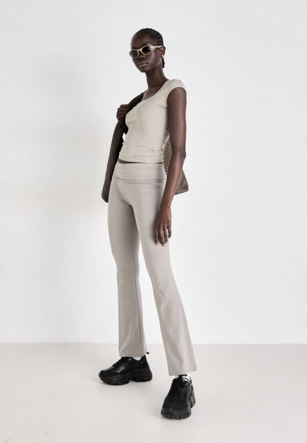 Dame Gina Tricot Soft touch folded trouser - Image 5