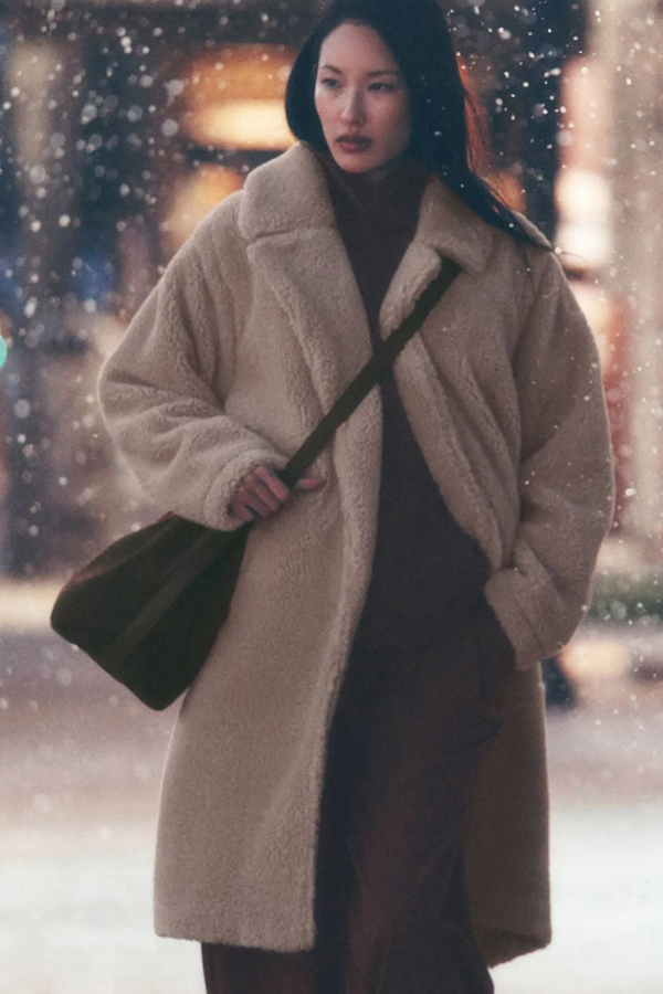 Alo Oversized Sherpa Trench - Chai Latte - Sweaters - Image 3